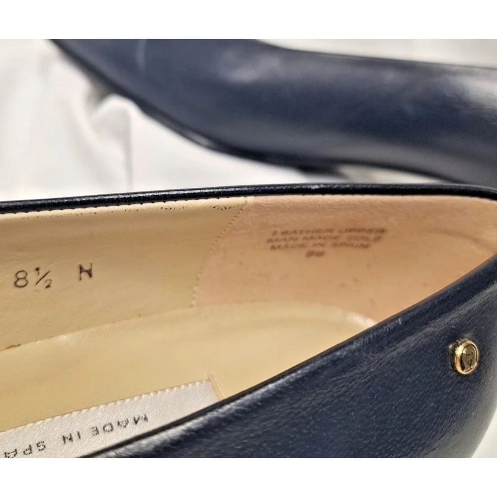 NOS Etienne Aigner 8.5 N Navy Blue Leather Sarah Pumps Block Heel Shoes Logo NEW